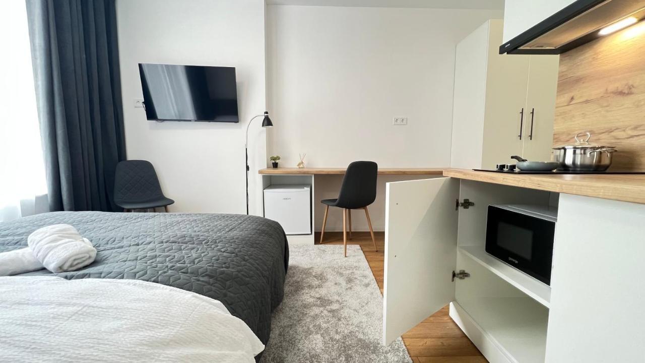 Cube House Apartment Киев Екстериор снимка