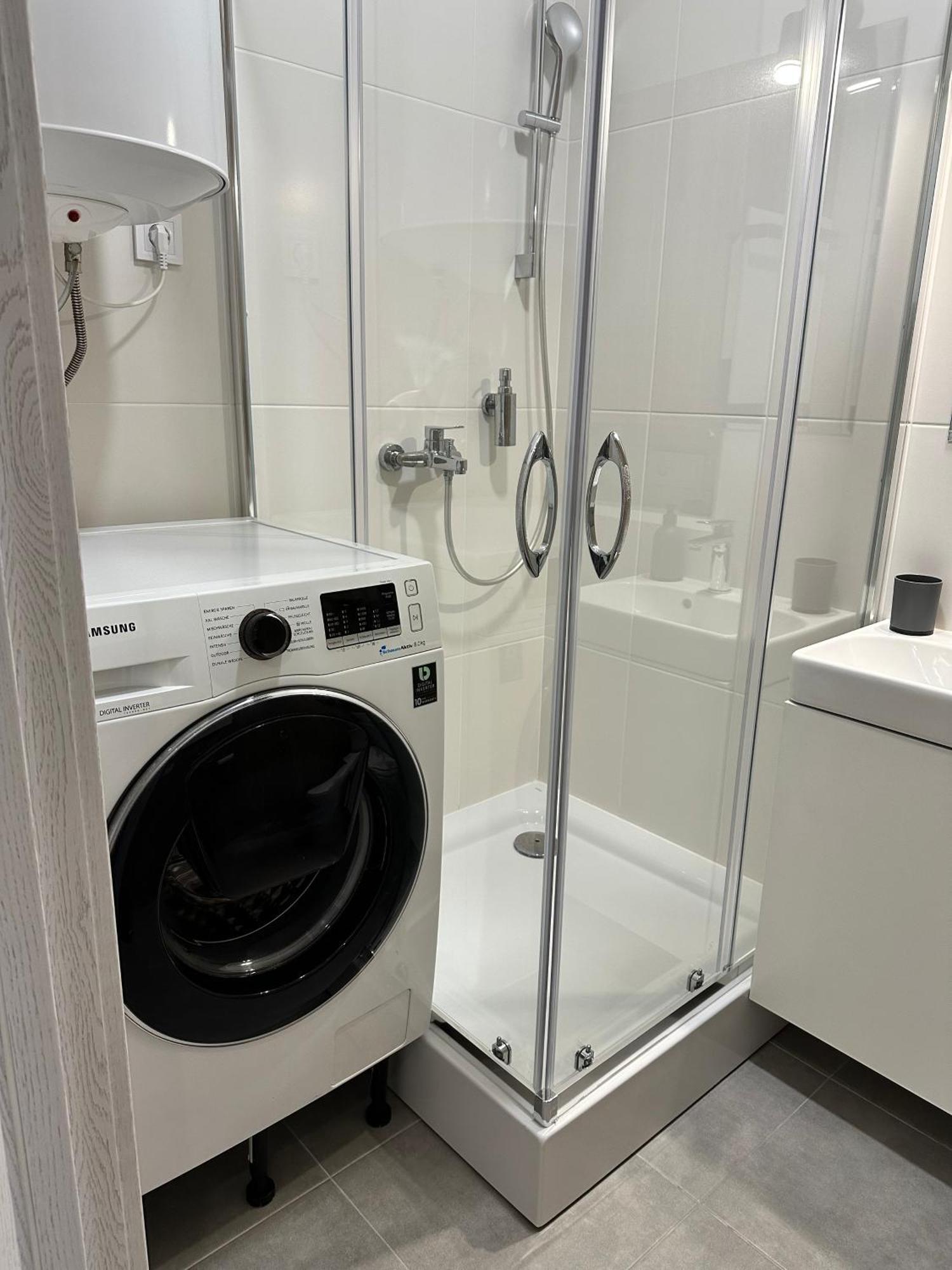 Cube House Apartment Киев Екстериор снимка