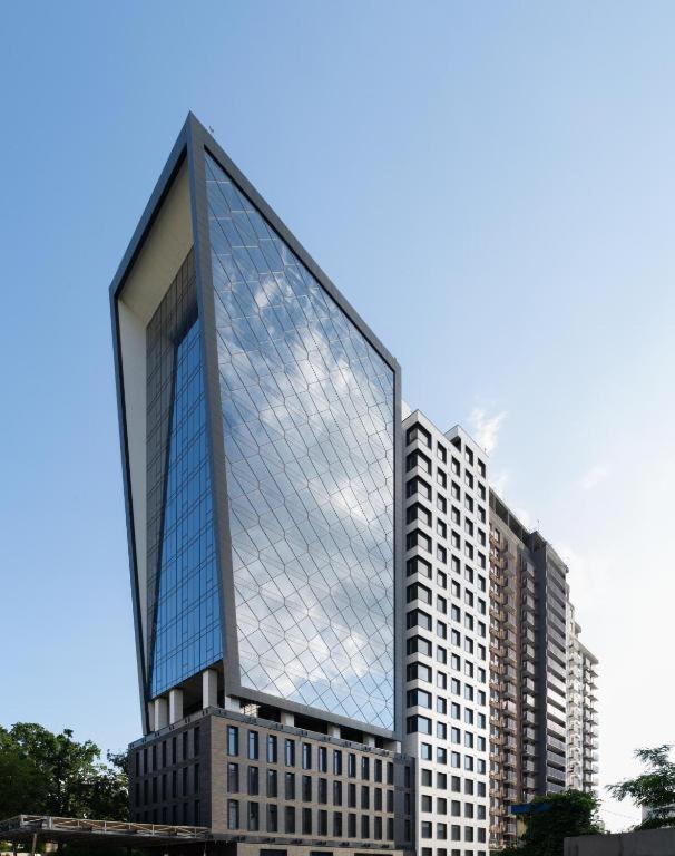 Cube House Apartment Киев Екстериор снимка